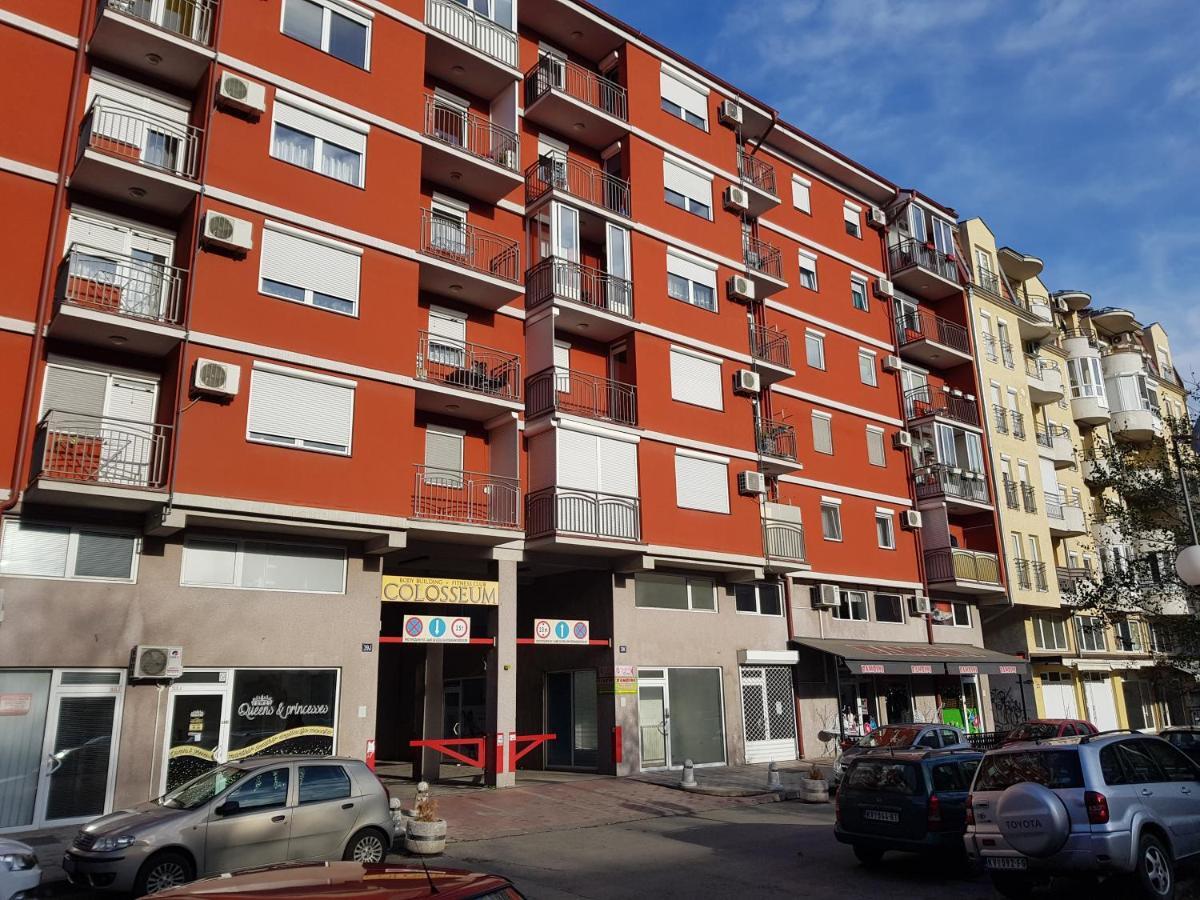 Apartman Kej Blue Free Parking Kraljevo Kültér fotó