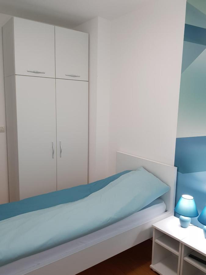 Apartman Kej Blue Free Parking Kraljevo Kültér fotó