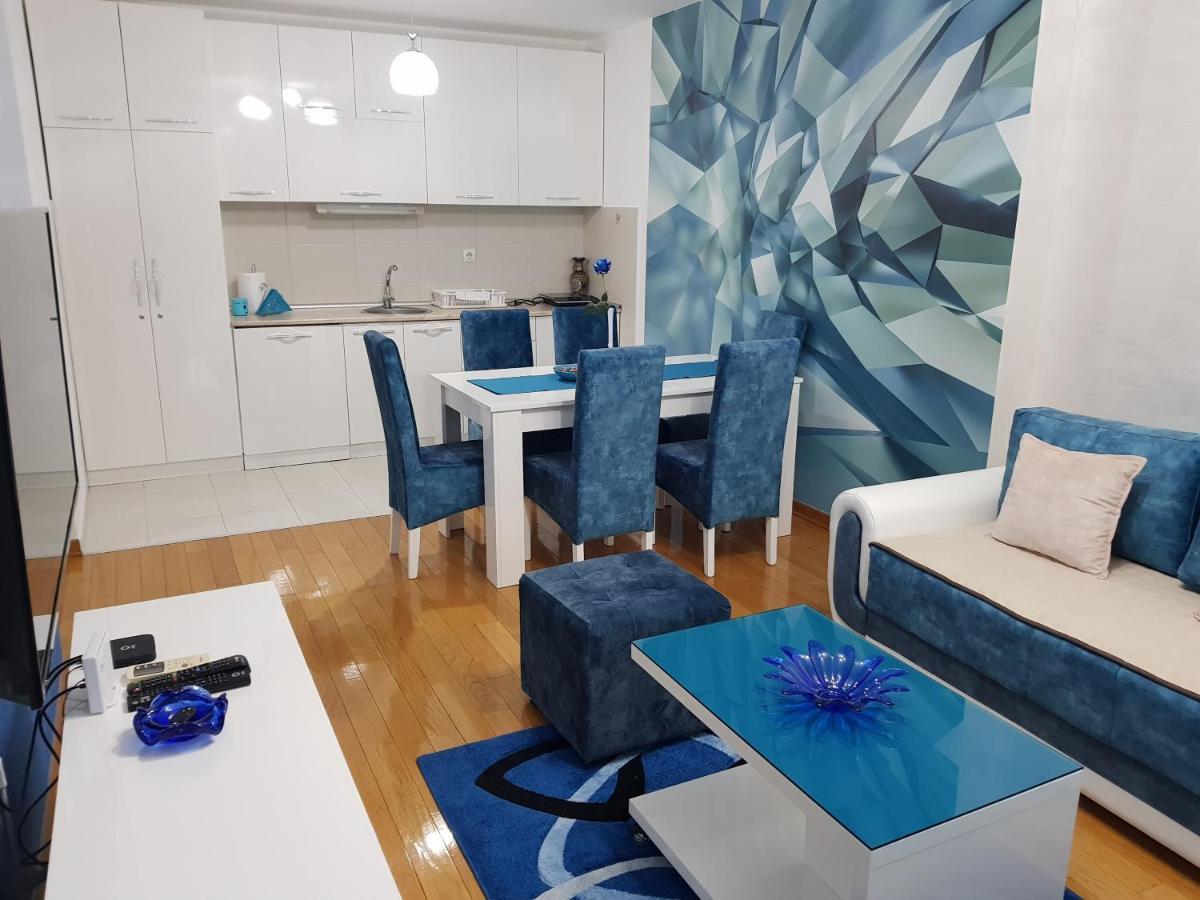 Apartman Kej Blue Free Parking Kraljevo Kültér fotó